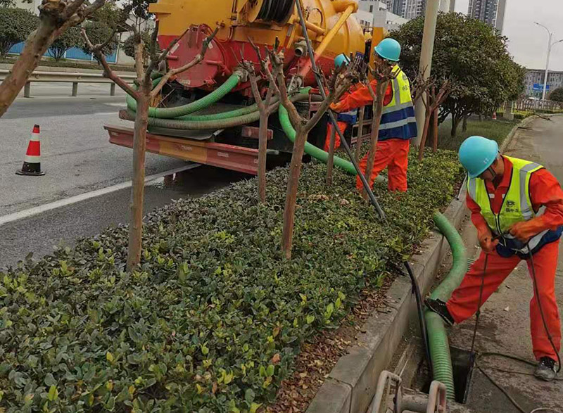 察哈尔右翼前市政管道清淤